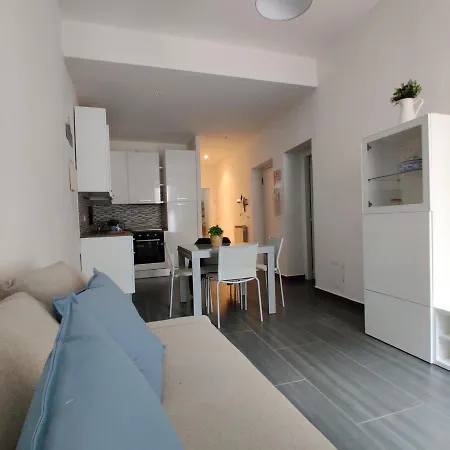 Vista Sul Carruggio, Centro Storico Di Apartment