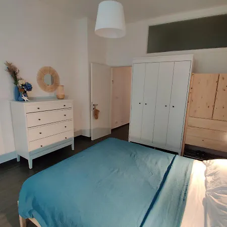 Vista Sul Carruggio, Centro Storico Di