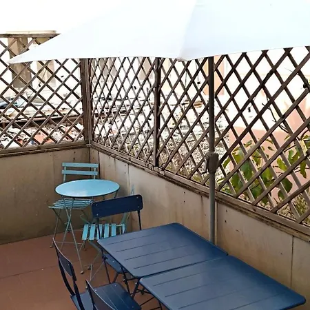 דירה Vista Sul Carruggio, Centro Storico Di *
